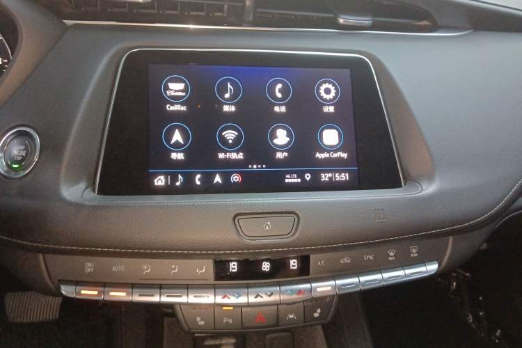 Used Cadillac XT4 2018 28T Four-Wheel Drive Leading Model