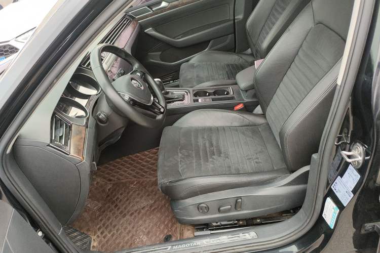 Used Volkswagen Magotan 2018 330TSI DSG Luxury Model Left Front Seat