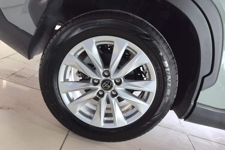 Used Toyota Corolla Cross 2023 2.0L Pioneer Edition Right Rear Wheel Hub