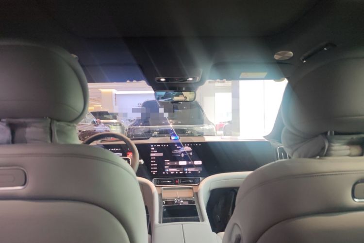 Used Hima AITO M9 2025 Extended-Range Max Version 52 kWh 6-Seater Edition Headliner