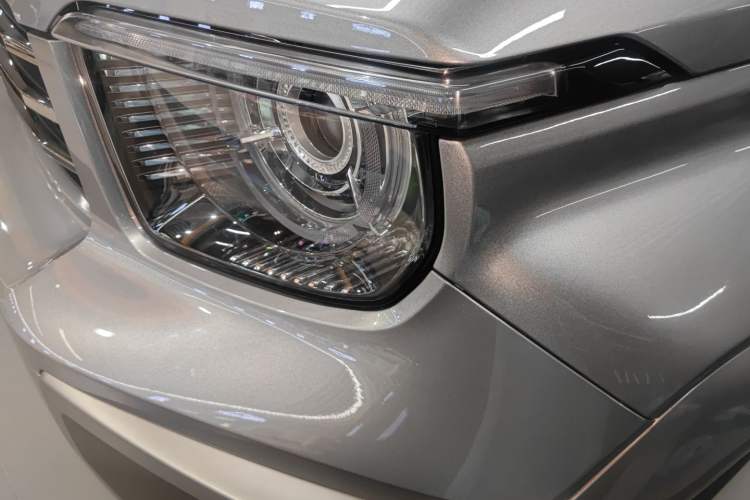 Used Tank 700 New Energy 2024 Hi4-T Extreme Edition Left Front Headlight