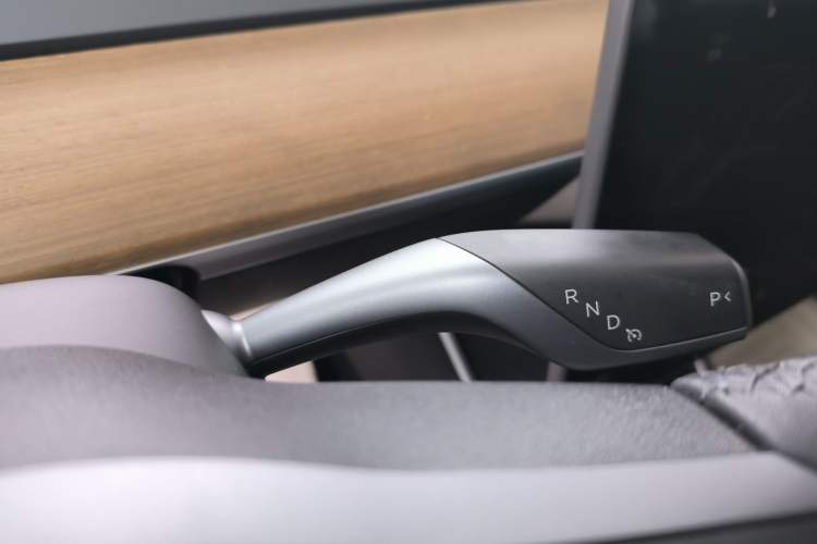 Used Tesla Model 3 2020 Revised Version Standard Range Rear-Wheel Drive – Upgraded Edition Gear Lever