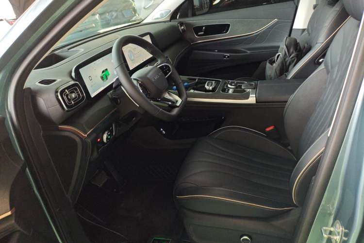 Used Chery Tiggo 9 2023 2.0T Dual-Clutch Two-Wheel Drive Prestige Version 5 Seats Left Front Seat