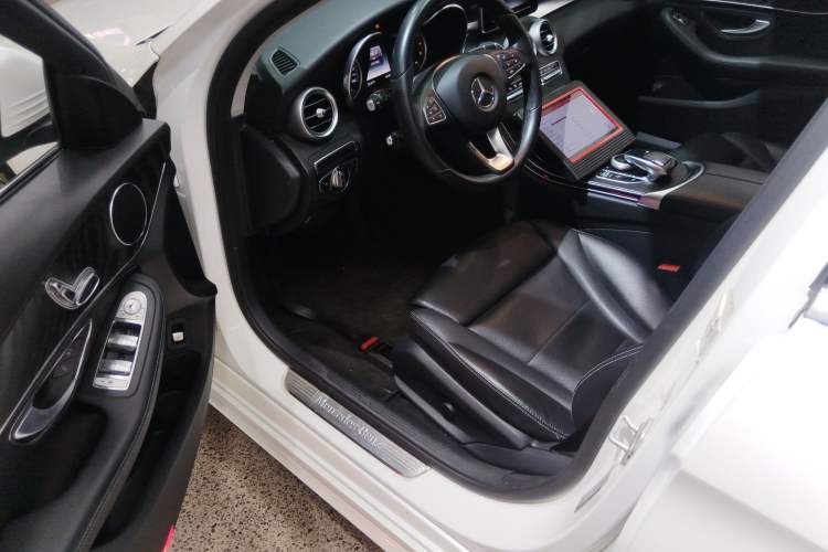 Used Mercedes-Benz C-Class 2015 C 200 station wagon Driver Seat