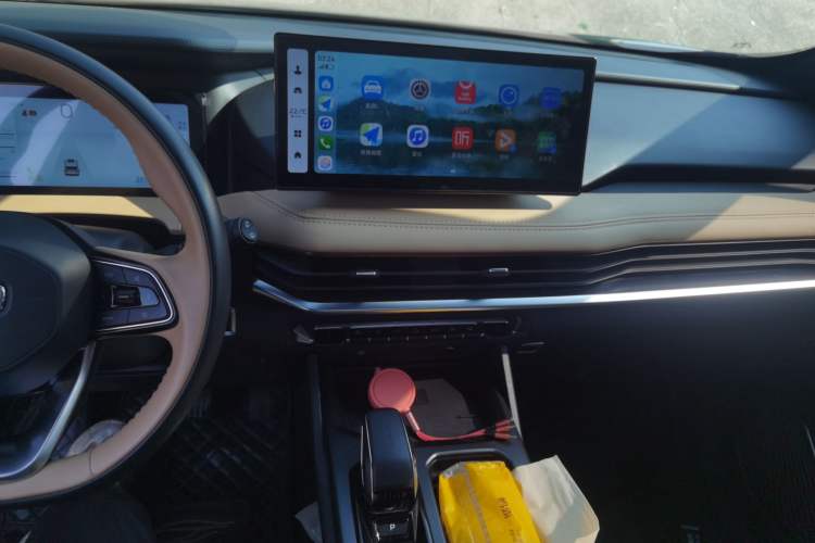 Used Geely Auto Haoyue L 2023 2.0T DCT Flagship Version Audio And AC Panel