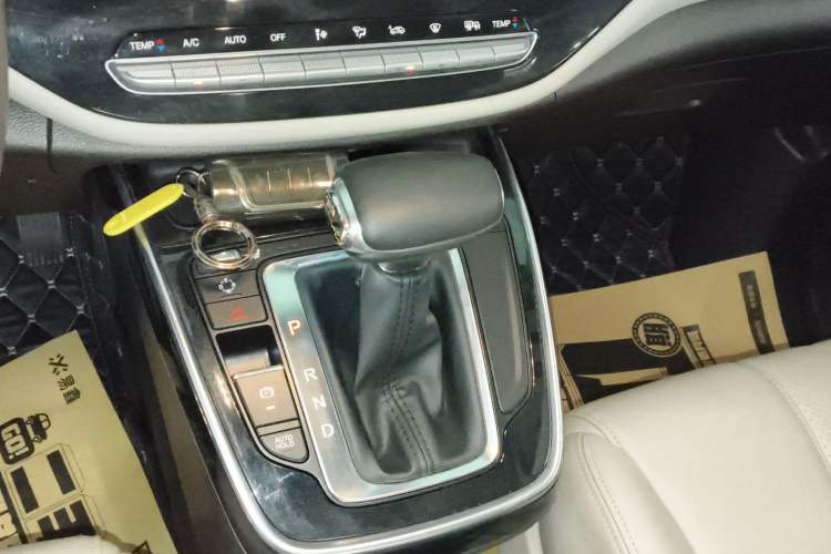 Used GAC Trumpchi M6 2019 270T Automatic Luxury Edition (7-seater) China V Standard Gear Lever