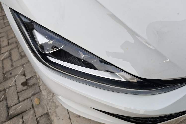 Used Volkswagen Lamando 2024 Lavida L 280TSI DSG Cool & Spicy Edition Right Front Headlight