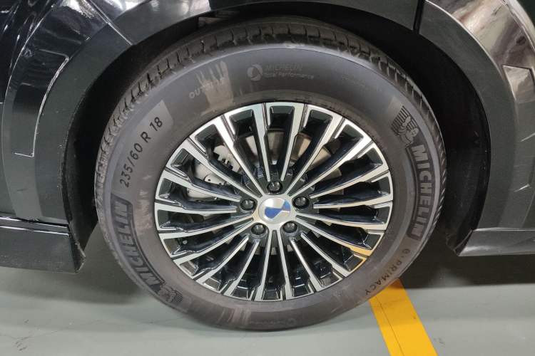 Used Denza D9 2024 DM-i 980 Four-Wheel Drive Prestige Model
