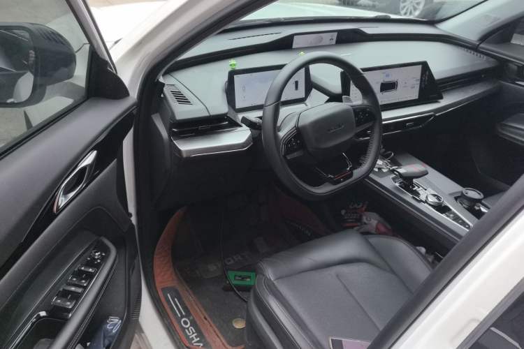 Used CHANGAN OSHAN Z6 2022 Blue Whale 1.5T DCT Smart Edition Driver Seat