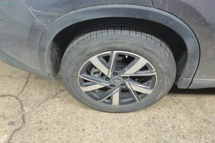 Used BYD Song Pro New Energy 2024 HONOR Edition DM-i 71KM Navigation Model Exterior 3