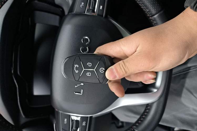 Used Lynk & Co 02 2019 1.5T DCT Two-Wheel Drive Pro Edition China VI Standard