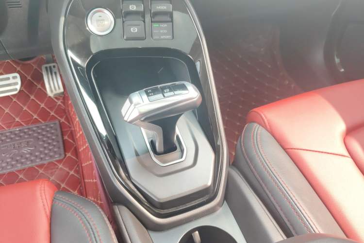 Used Haval H2s 2017 Blue Label 1.5T Dual-Clutch Luxury Model
