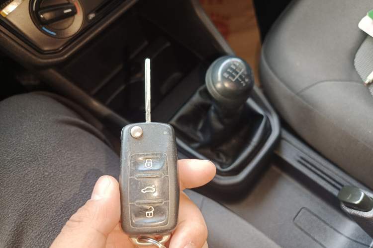 Used Volkswagen Jetta 2017 1.5L Manual Fashion Edition