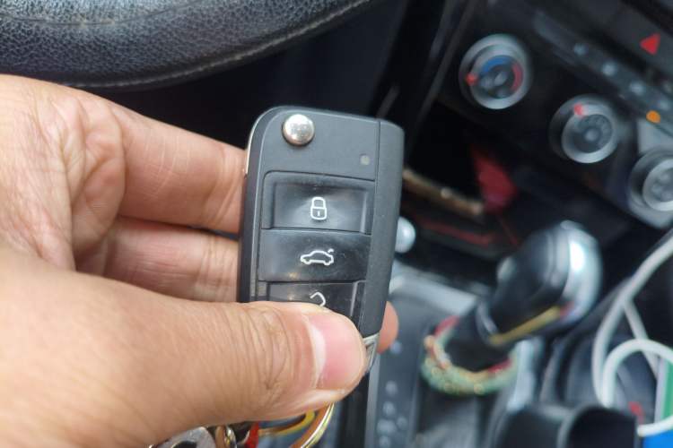 Used Volkswagen T-ROC 2018 280TSI DSG Two-Wheel-Drive Comfort Version China V Standard