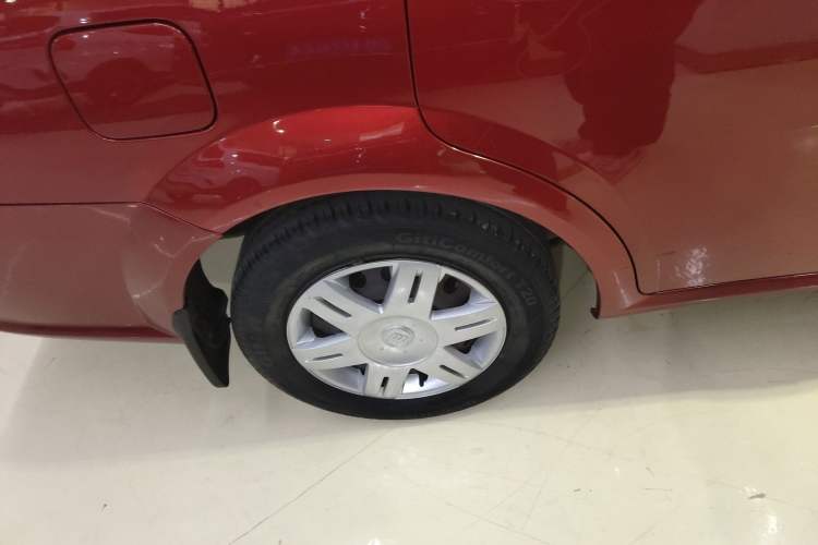 Used Buick Excelle 2013 1.5L Automatic Classic Model Right Rear Wheel Hub