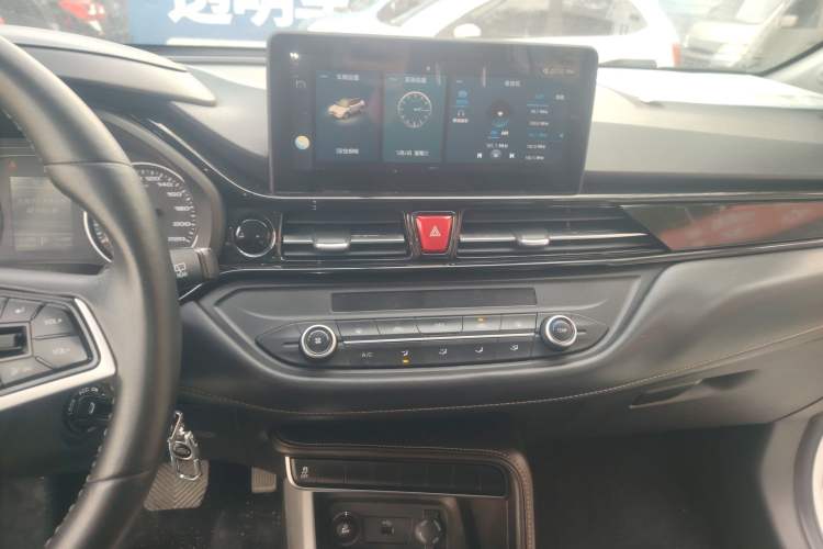 Used JAC Group Refine S4 2020 1.5T CVT Free-Style Model
