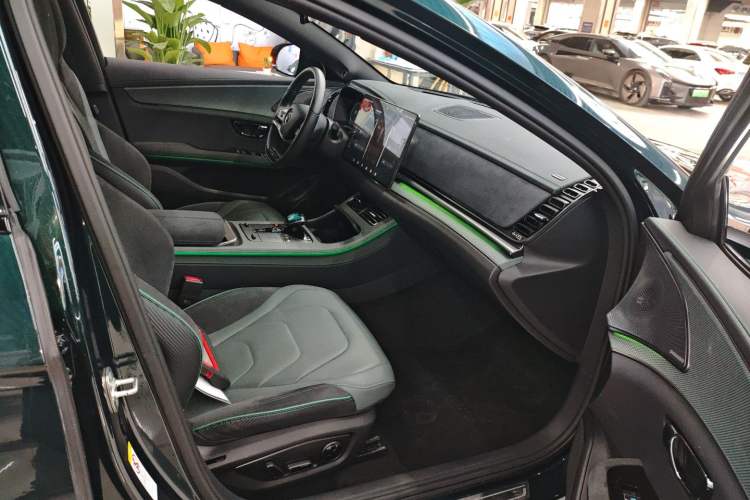 Used BYD Han 2022 EV 610 km All-Wheel-Drive Qianshan Cui Limited Edition