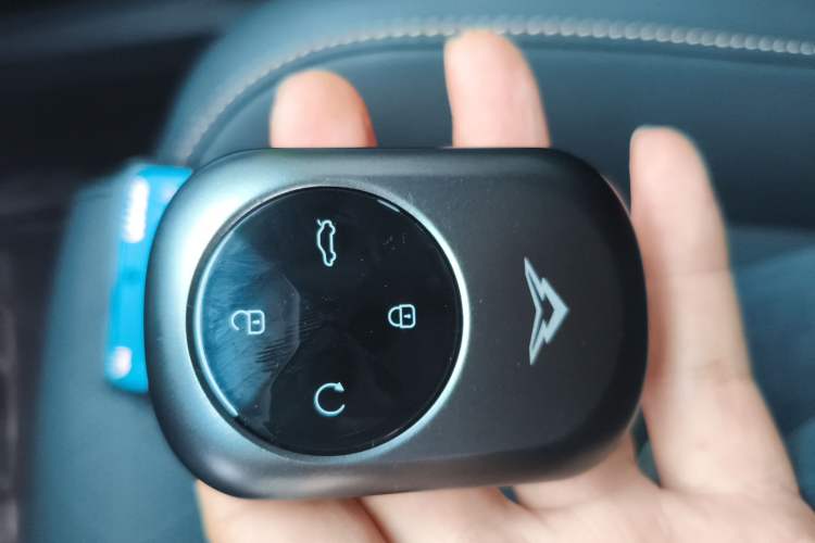 Used Cowin Kunlun 2026 Model Kunlun iHD 201km Cloud Sea Edition (7-seater) Vehicle Key