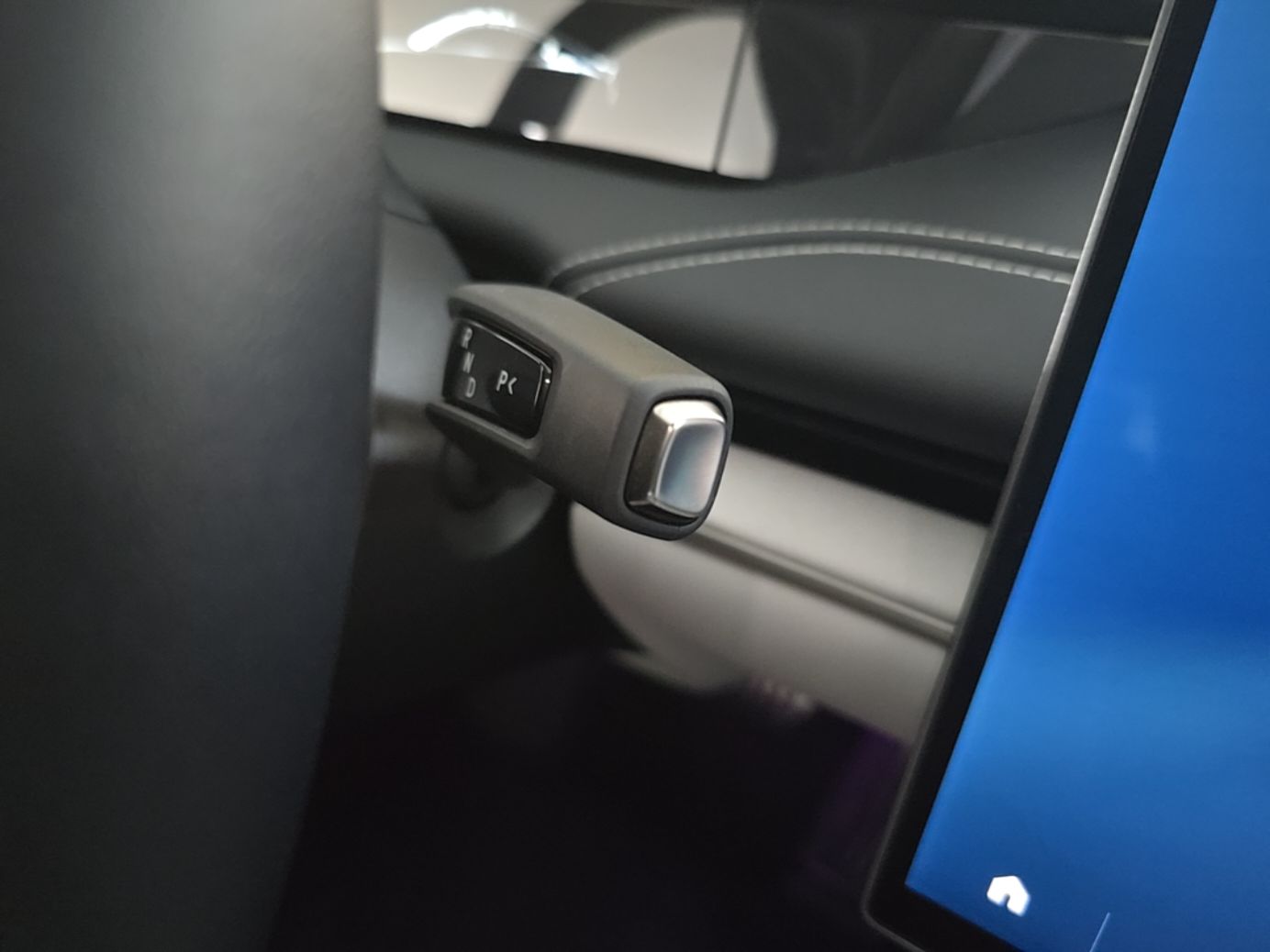 Xiaomi Auto SU7 2024 Four-Wheel-Drive Max Founder's Edition — снимка 16