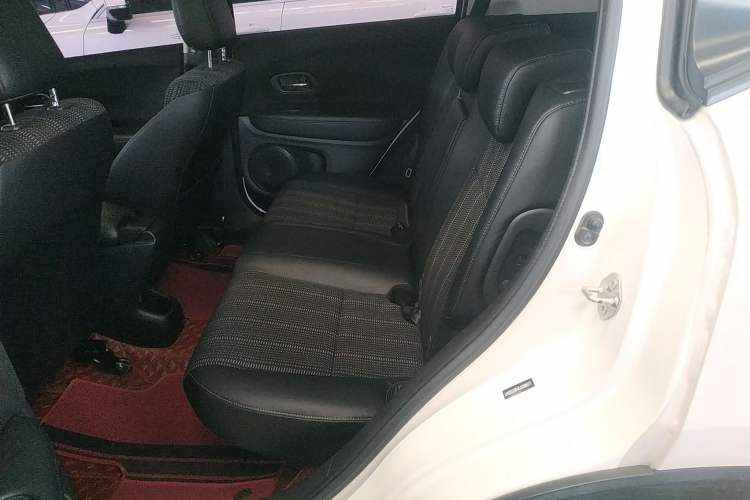 Used Honda Vezel 2017 1.8L CVT Front-Wheel Drive Pioneer Edition
