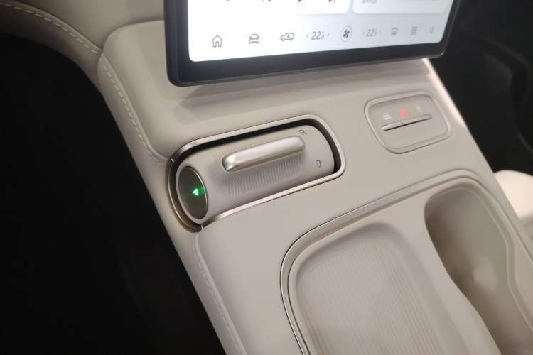 Used Nio ES6 2024 75 kWh
