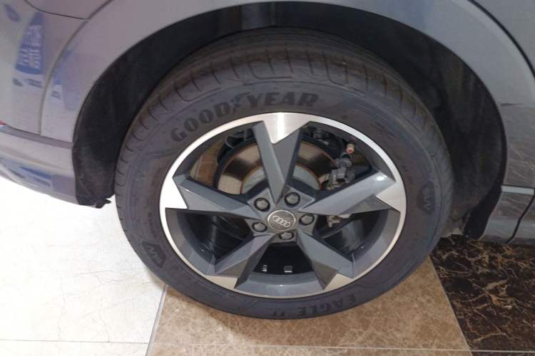 Used Audi Q3 2019 35 TFSI Fashion Dynamic Model