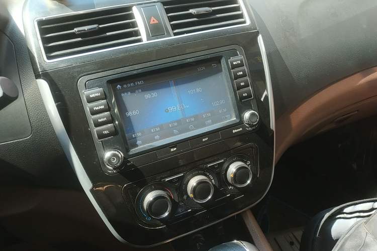 Used FORTHING Joyear X5 2016 1.6L CVT Deluxe Model