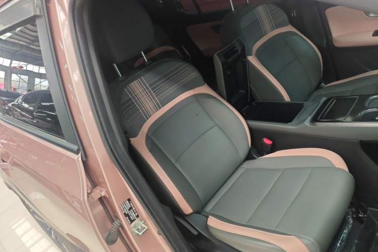 Used AION Y 2022 Plus 70 Smart Edition Right Front Seat