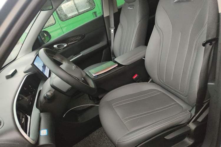 Used Geely Galaxy Geome 2025 310km Youth Edition Left Front Seat