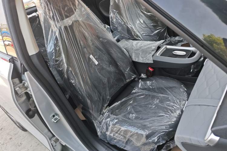 Used Dongfeng NAMMI 01 2024 Co-Creation Edition Co-Creation YOU Edition Right Front Seat