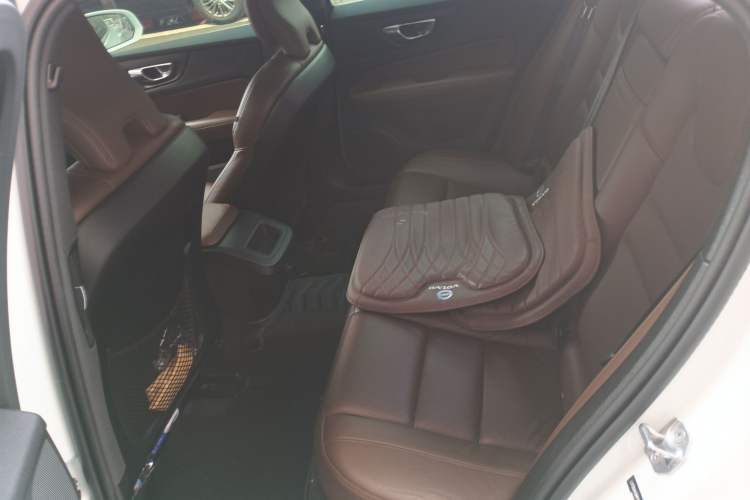 Used Volvo S60 2021 T4 Zhiyuan Luxury Edition Left Rear Seat