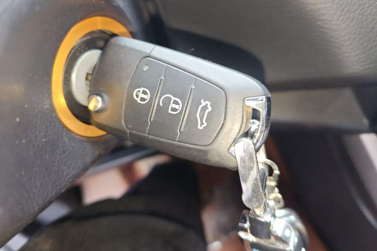 Used Haima S5 2015 1.6L Manual Luxury Model with Sunroof
