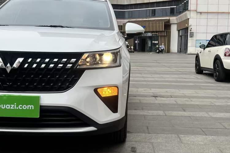 Used Wuling Alvez 2022 1.5L Manual Free-Style Model