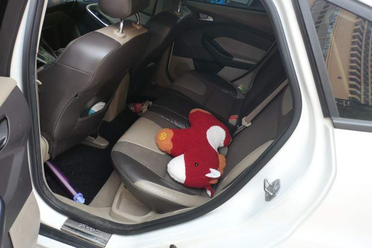 Used Ford Focus 2012 Hatchback 1.6L Automatic Fashion Edition Left Rear Seat