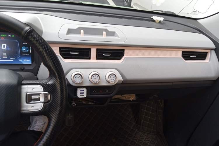 Used Chery QQ Ice Cream 2022 170km Sundae Phosphate Lithium-Ion
