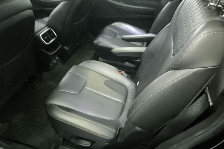 Used Hyundai Santa Fe 2020 380 TGDi Automatic Two-Wheel Drive GLS Luxury Edition Left Rear Seat
