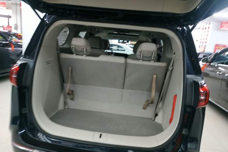 Used Buick GL8 2023 ES Lu Zun Comfort Model
