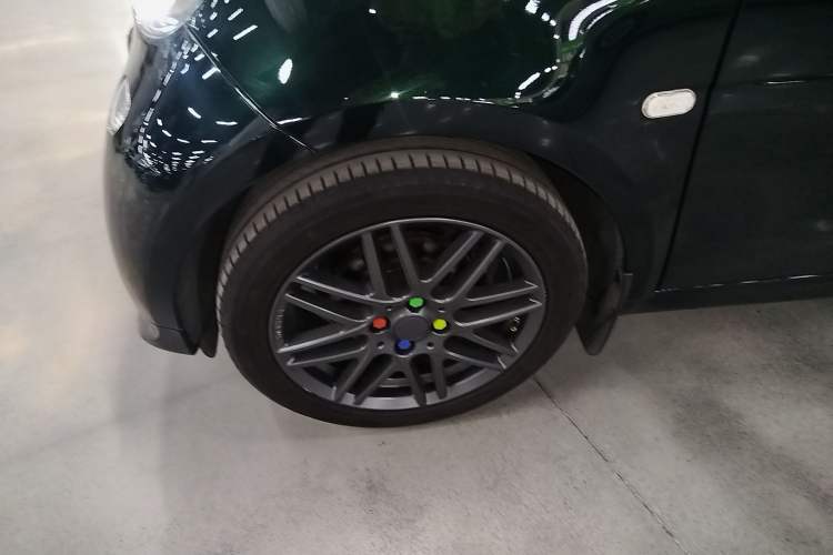 Used smart fortwo 2018 0.9T 66 kW Flowing Green Special Edition China V Standard
