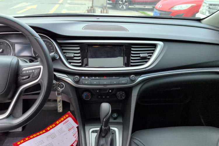 Used Buick GT 2021 Revised Version Flagship 1.5L Automatic Elite Edition Audio And AC Panel