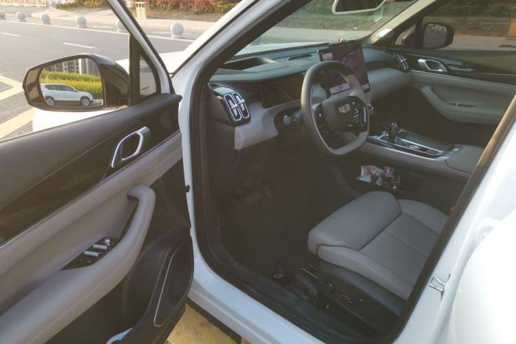 Used Geely Auto FX11 2025 4th Generation 1.5TD DCT Jinxiu
