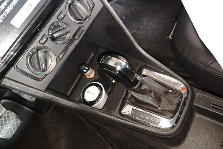 Used Volkswagen Jetta 2013 1.6L Automatic Fashion Model
