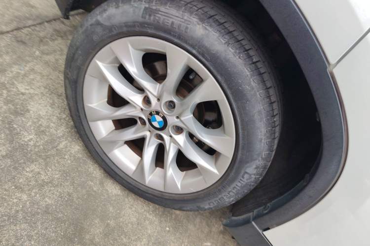 Used BMW X1 2015 sDrive18i Fashion Upgrade Edition Right Rear Wheel Hub