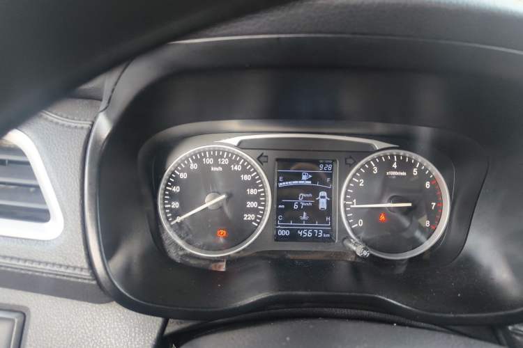 Used SWM X7 2018 Revised Version 1.8L Manual Comfort Edition 7 Seats