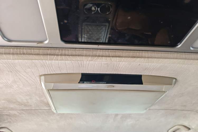 Used Mercedes-Benz Vito 2018 2.0T Business Version China VI Emission Standard