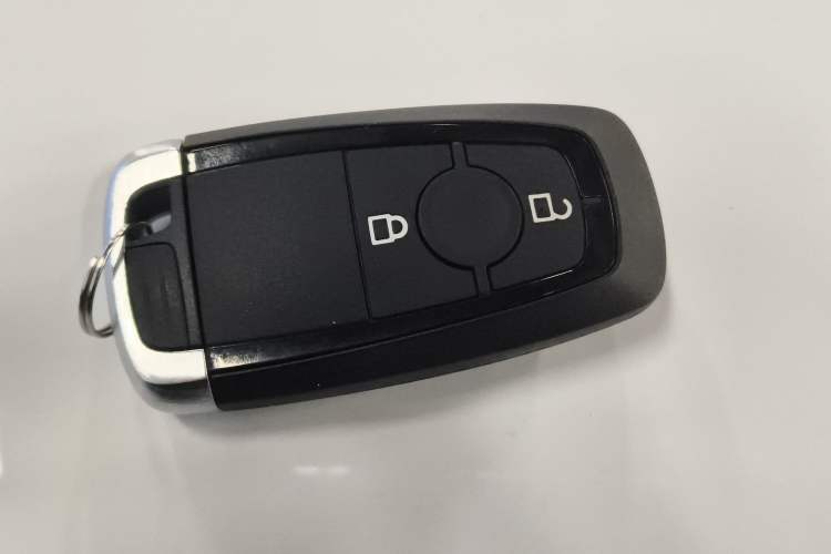 Used Ford Escape 2020 EcoBoost 245 Two-Wheel-Drive Titanium Edition