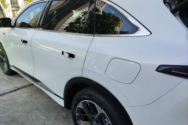 Used Changan CS75 PLUS 2025 4th Generation 1.5T New Blue Whale Smart Luxury Edition
