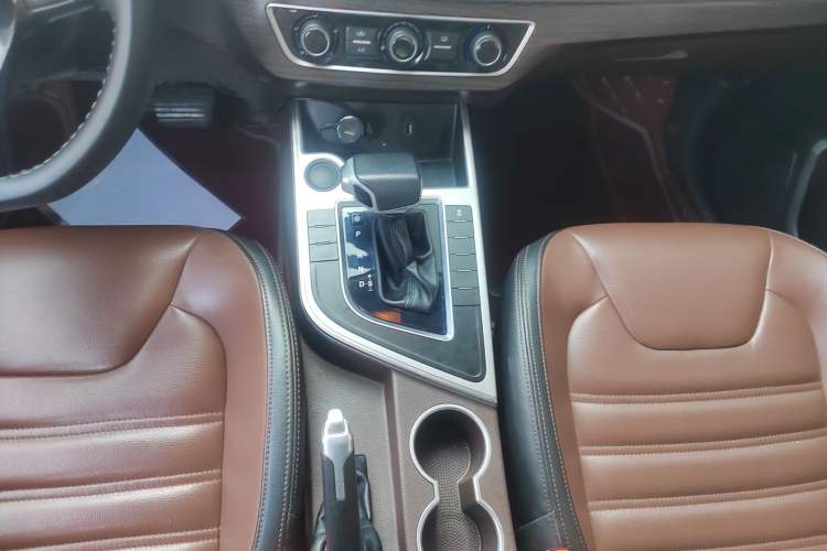 Used FORTHING Joyear X6 2017 Enjoy Series 1.5T CVT Luxury Model