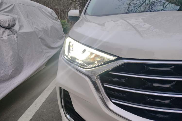 Used Ford Edge 2021 Facelifted PLUS EcoBoost 245 Two-Wheel Drive XLT 7-Seater Exterior 6