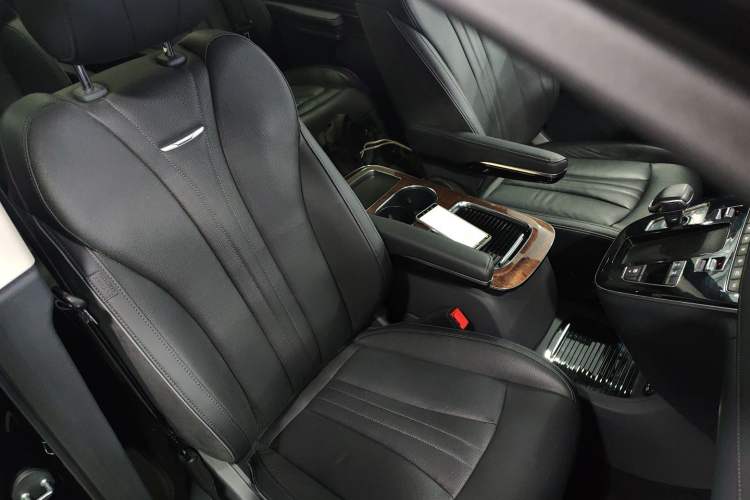 Used Hongqi HQ9 2023 2.0T Smart Connect Flagship Edition
