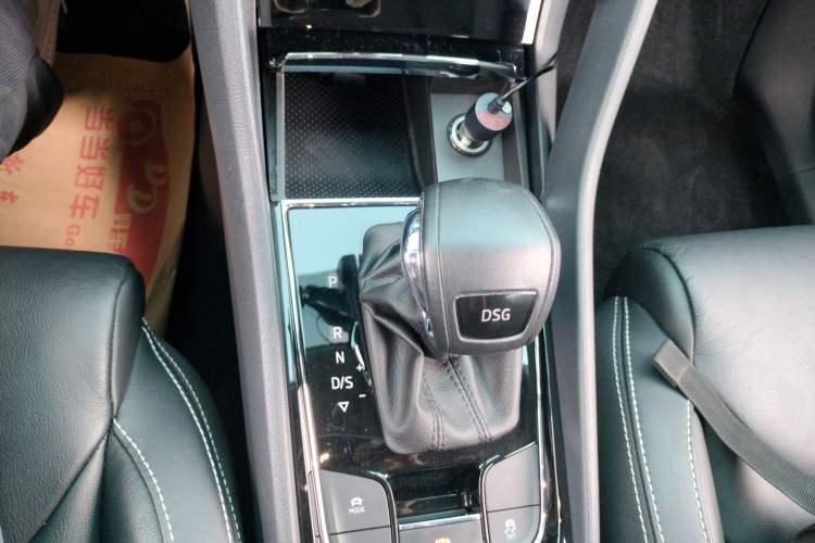 Used Skoda Kodiaq 2019 Facelifted TSI330 5-Seater Two-Wheel-Drive Luxury Enjoyment Edition China VI Standard